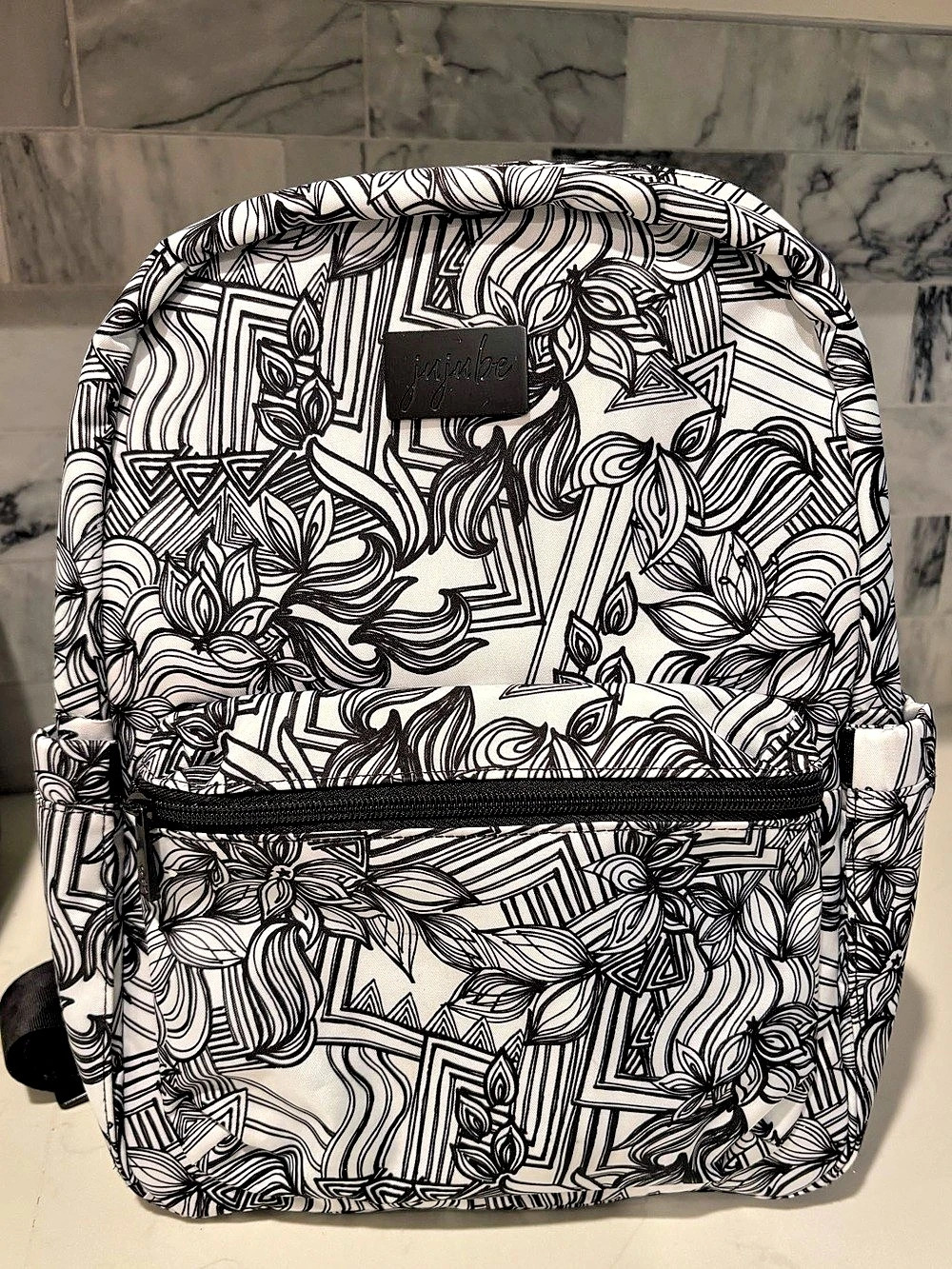 Ju-Ju-Be Midi Backpack in White & Black “Sketch” print